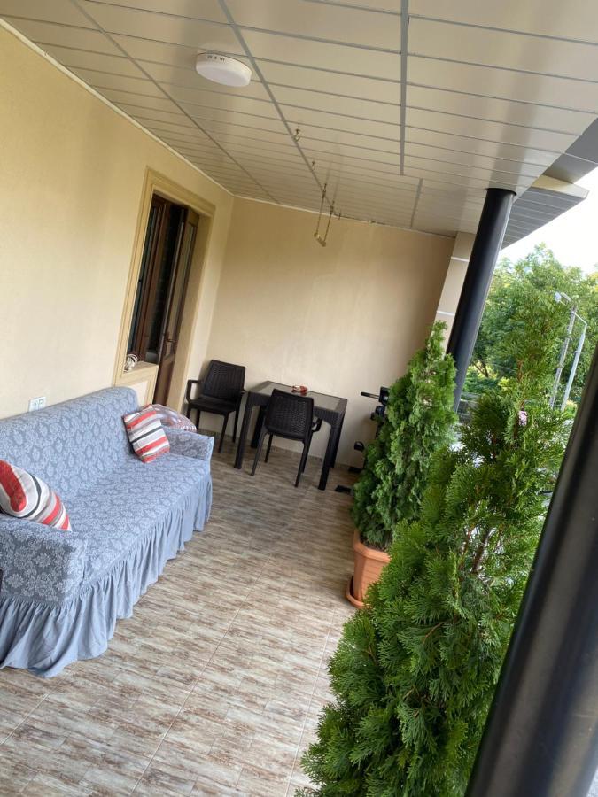 Apartamento Warm Flat Gonio Exterior foto